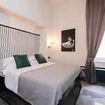Il Salotto Della Regina 3* نابولي