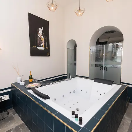 Il Salotto Della Regina Bed & Breakfast 3*