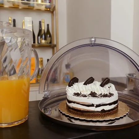 Il Salotto Della Regina Bed & Breakfast 3*